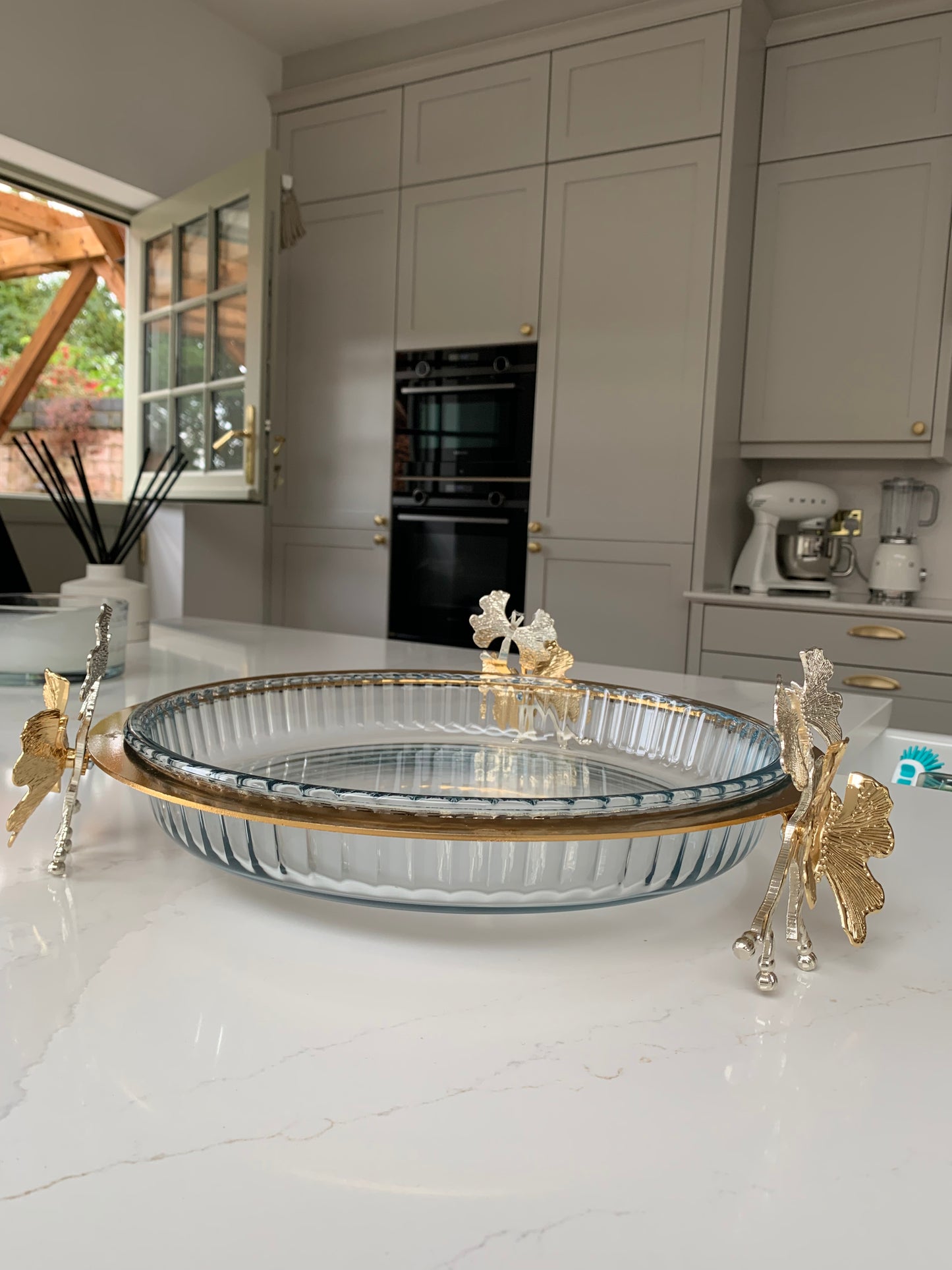 Luxury serving dish