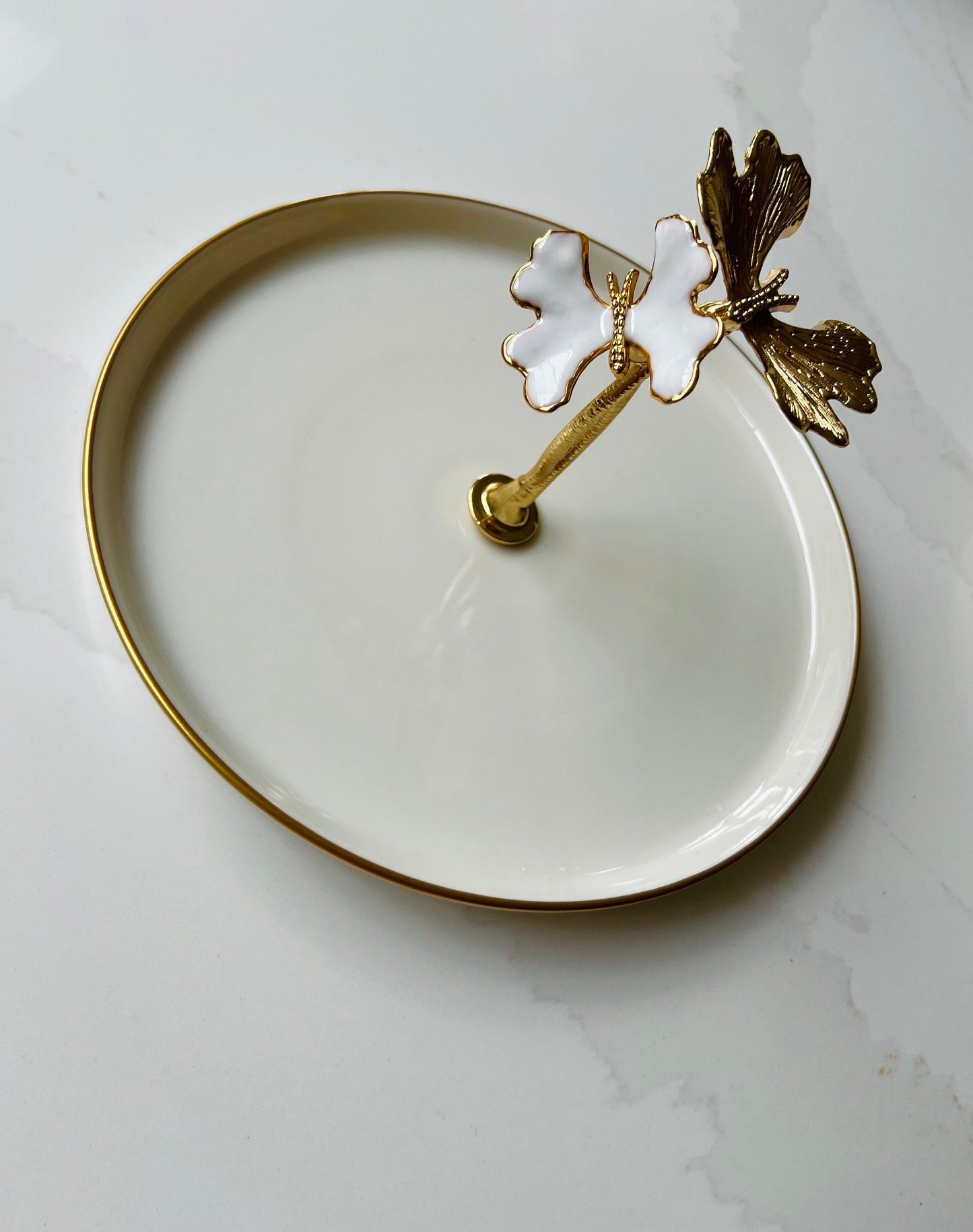 White / gold serving dish