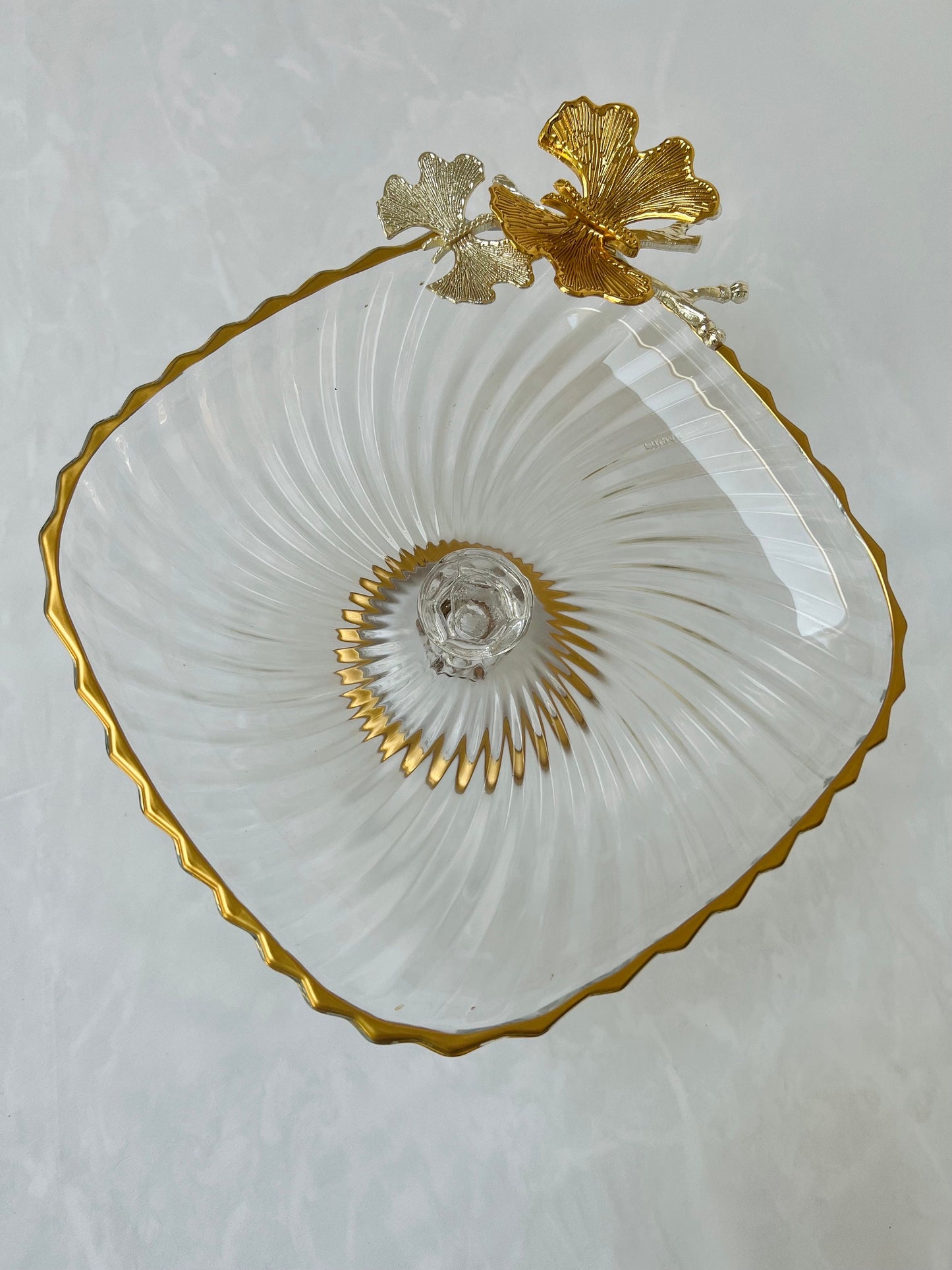 Luxury glass serving dish