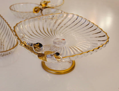 Glass serving dish / dessert stand