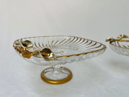 Glass serving dish / dessert stand
