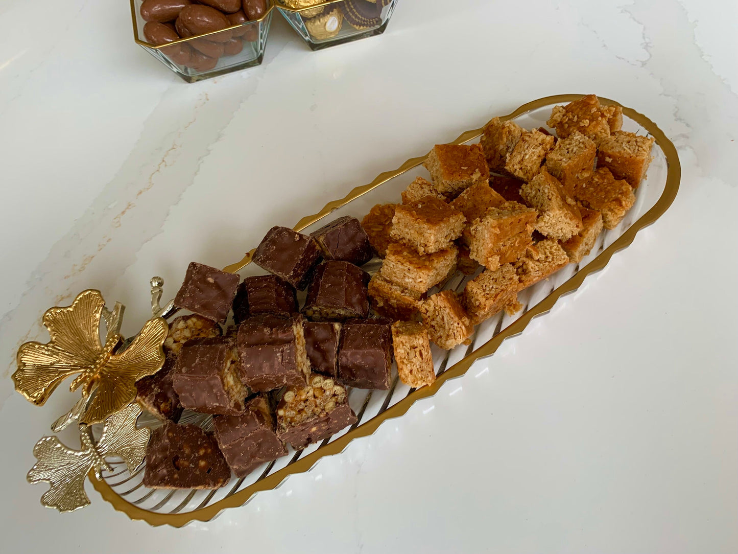 Glass serving dish