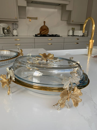 Roasting dish with lid