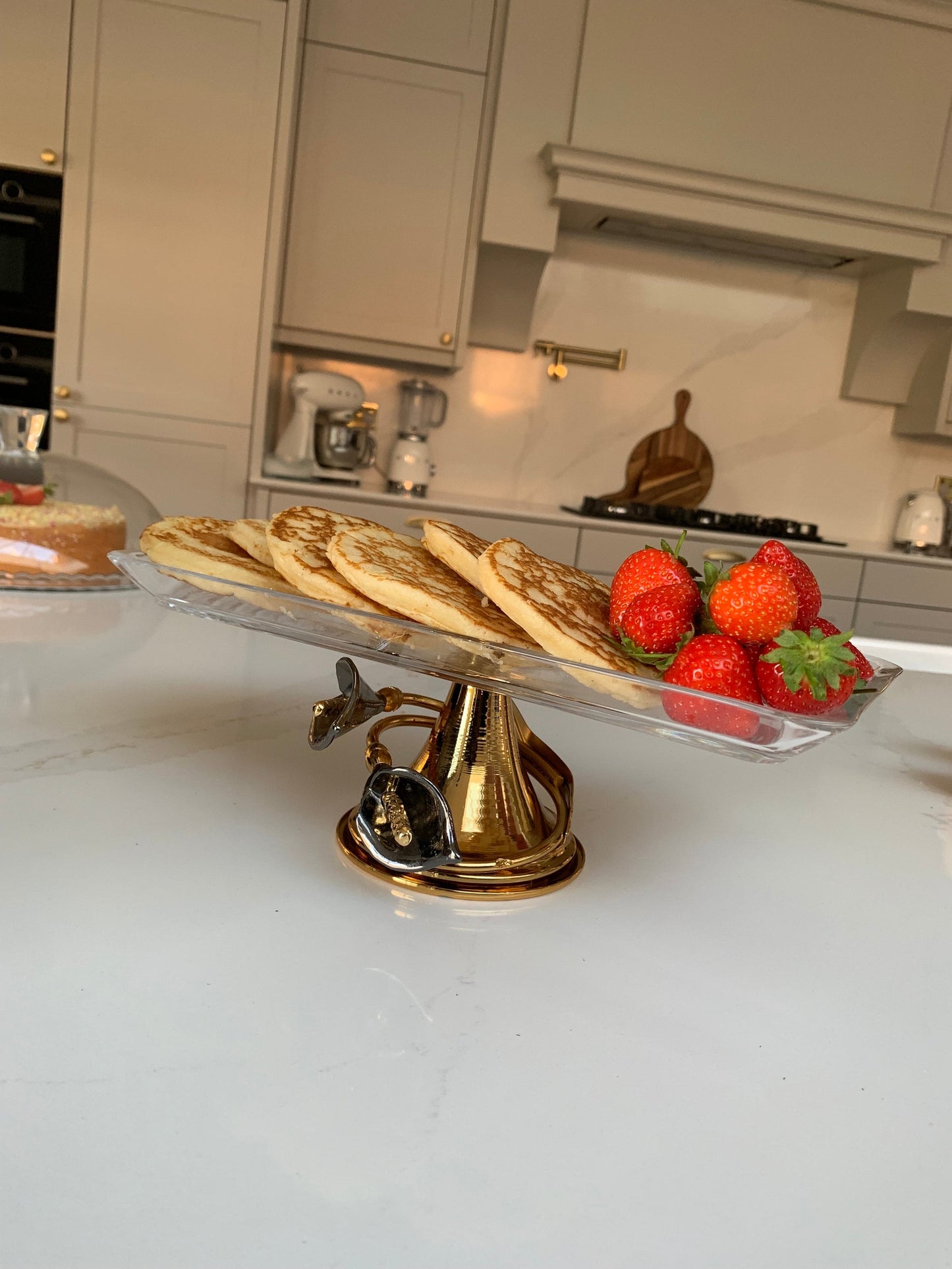 Glass serving dish