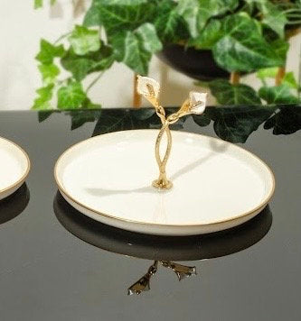 White/Gold serving dish