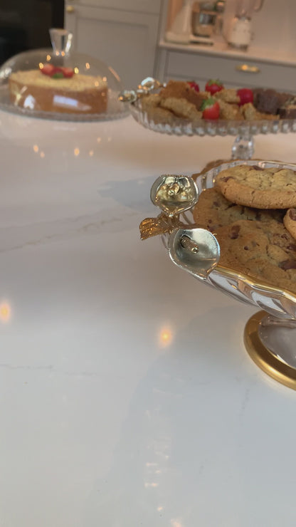 Glass serving dish / dessert stand