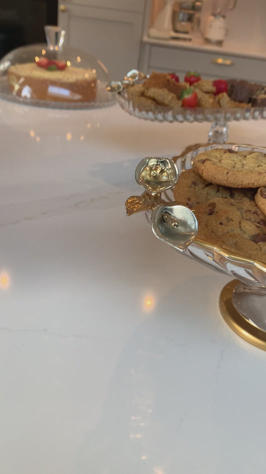 Glass serving dish / dessert stand